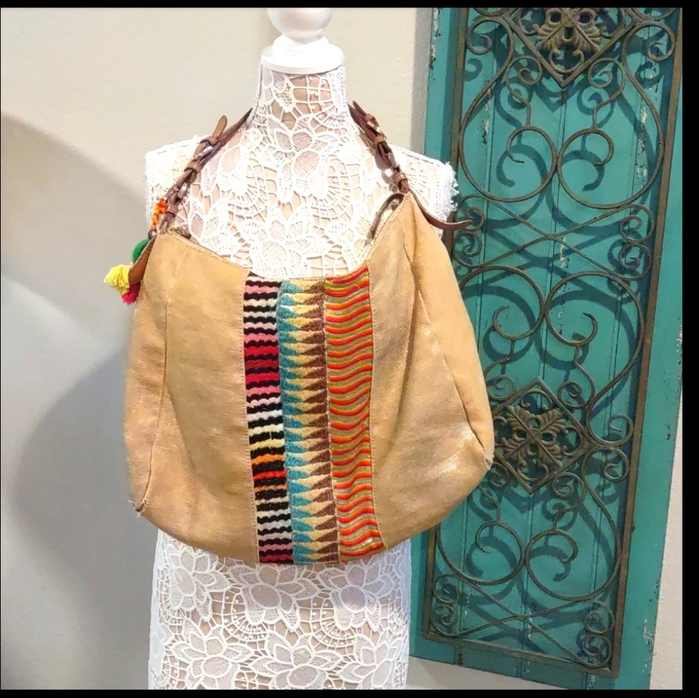 Anthropologie Jasper and Jeera gold and metallic colorful embroidered purse - Picture 2 of 16
